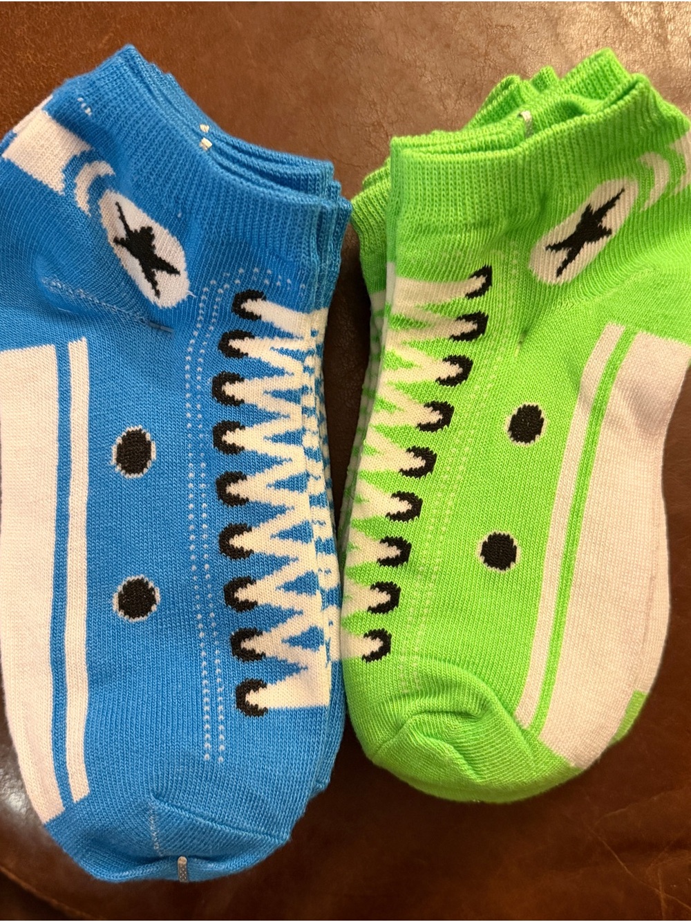 Kids Low-Cut Novelty Sneaker Socks - Blue & Green